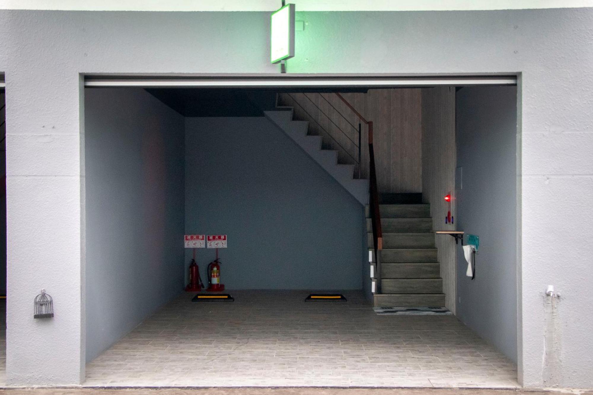 Fifth Avenue Motel 台中市 エクステリア 写真